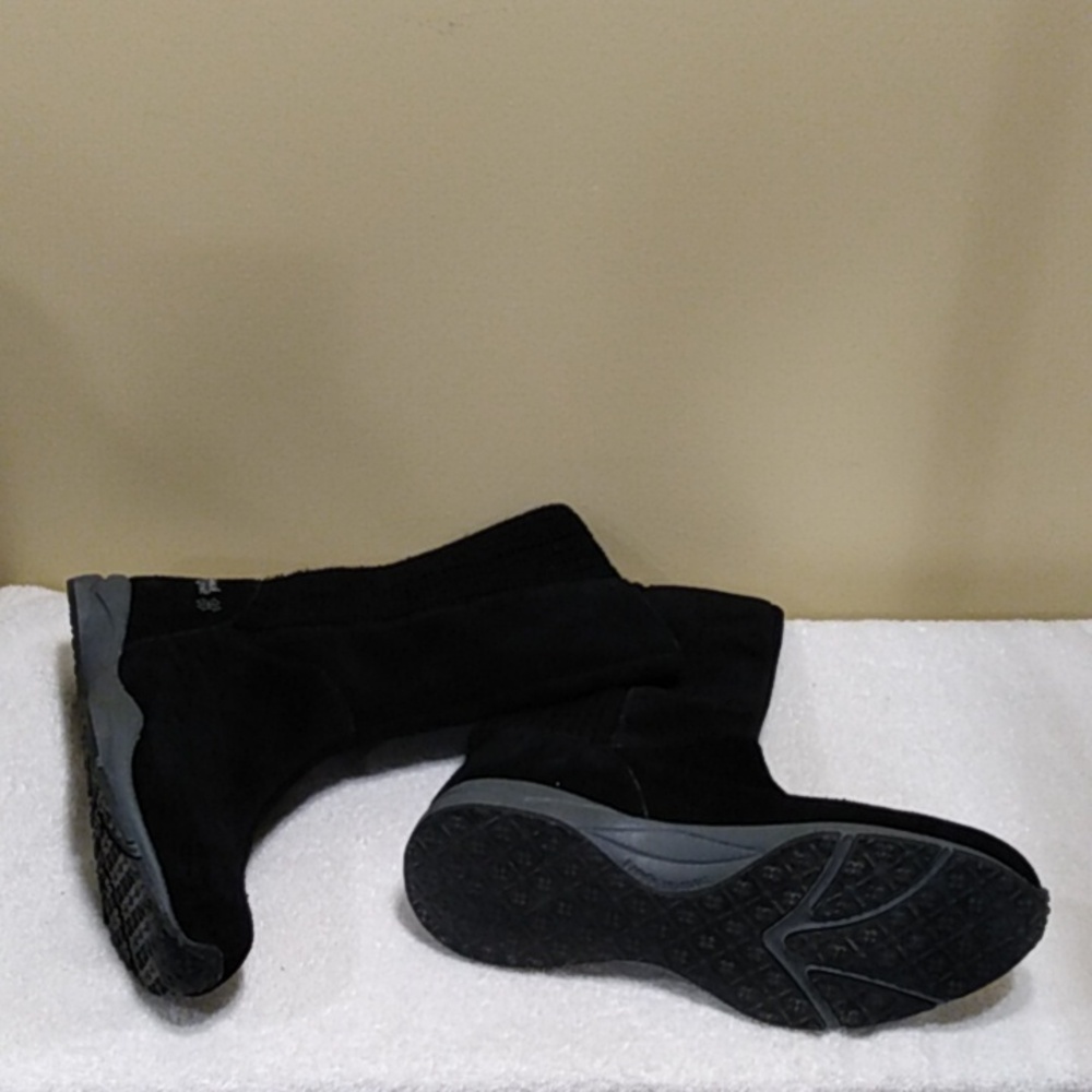 Naturalizer boots